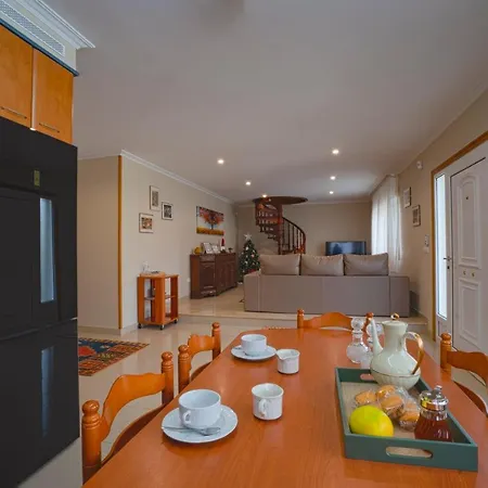 A Casa Da Tia Babel * O Casal