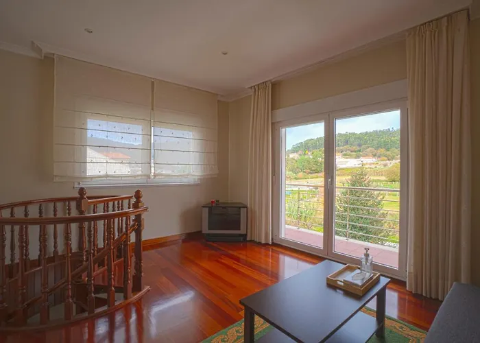 A Casa Da Tia Babel O Casal